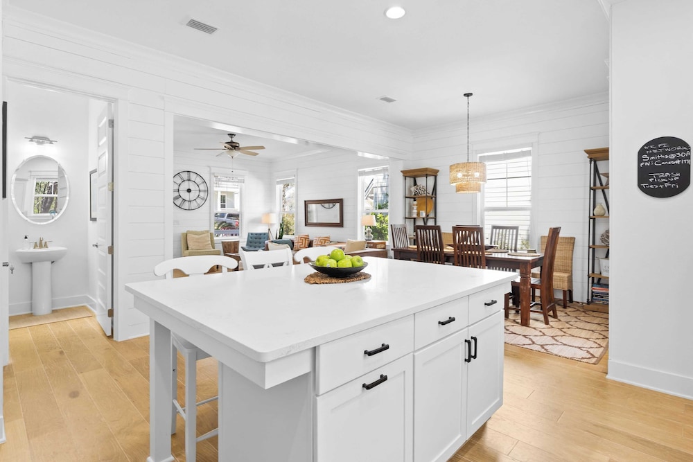 2 Homes in Inlet Beach by Avantstay Dock+lake Access, Saltwater Pool, Close to the Beach