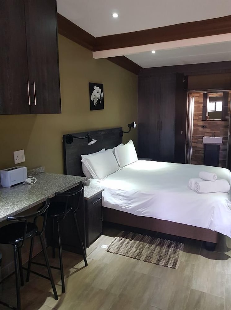 La Lucia Guest House view 4
