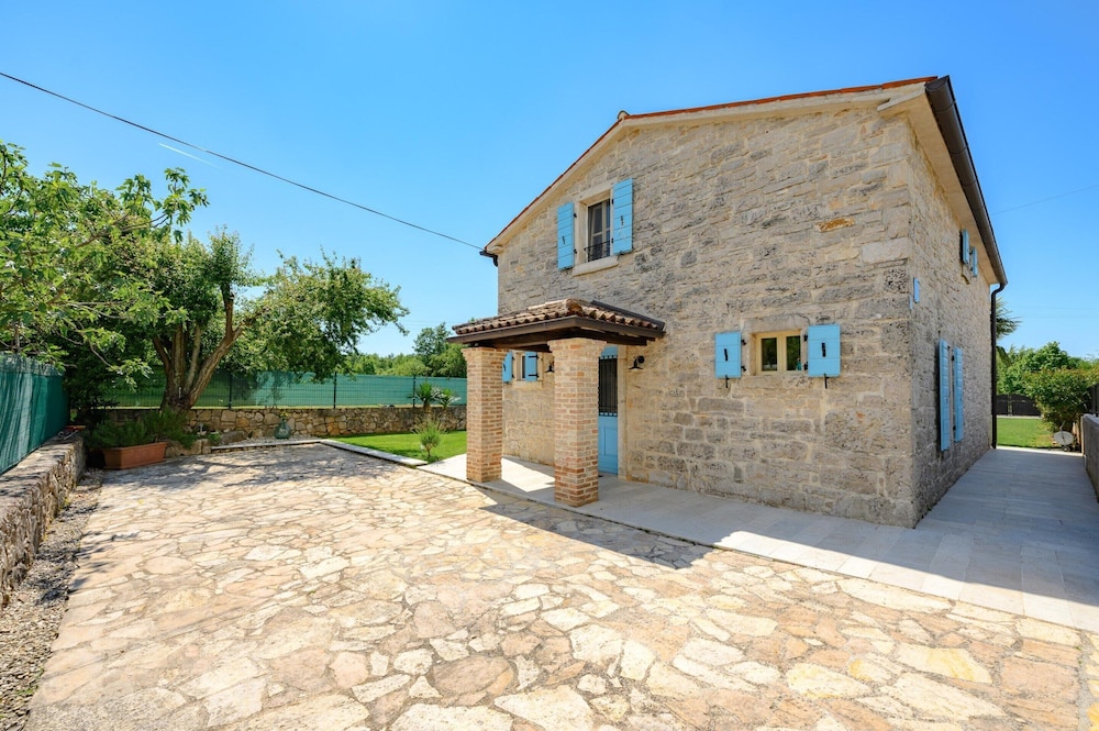 Villa Ida With View