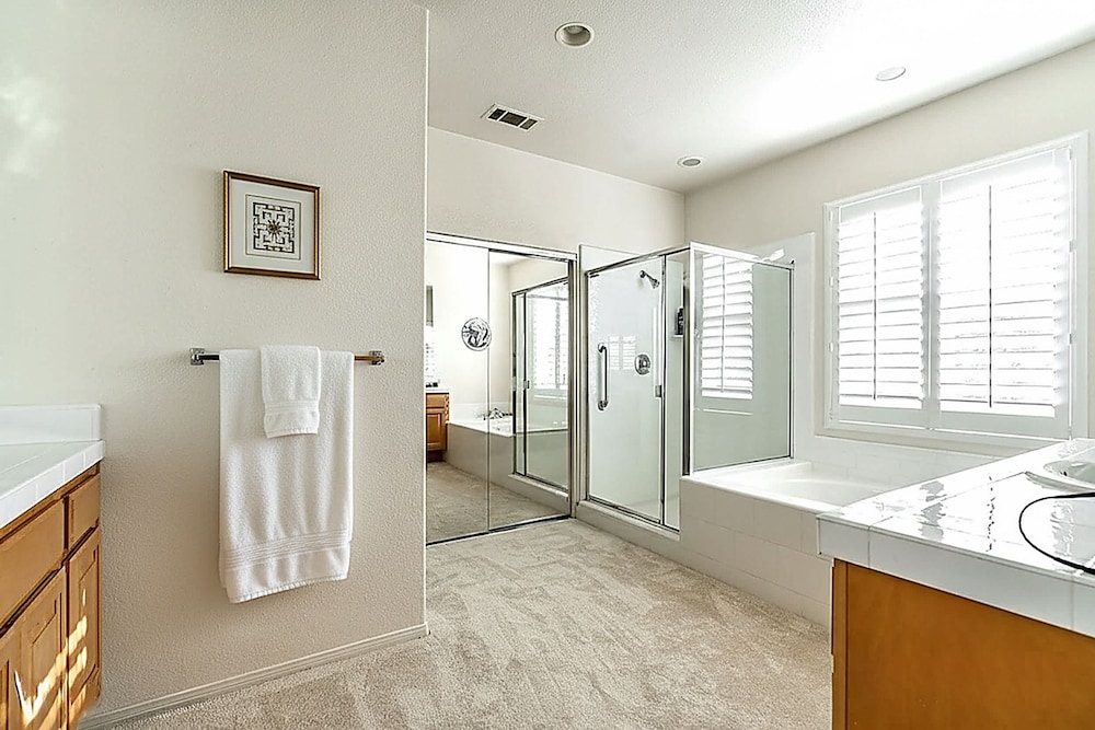 Allura Carmel Valley - 4 BR 4 BA