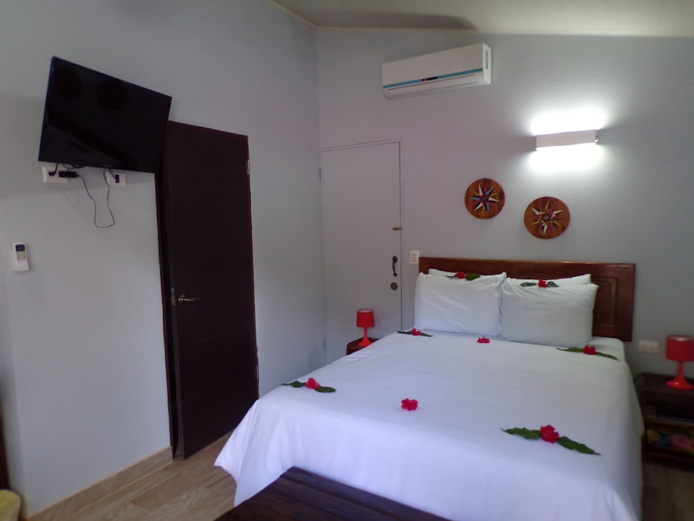 Mycasa's Bed and Breakfast