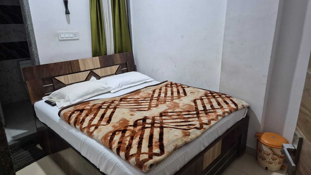 Shree Hanuman Hotel