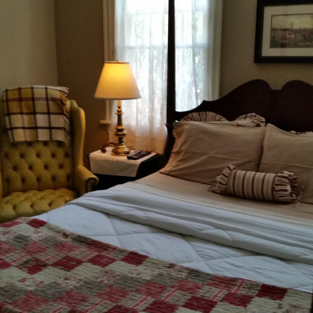 Clifford House Private Home Bed & Breakfast