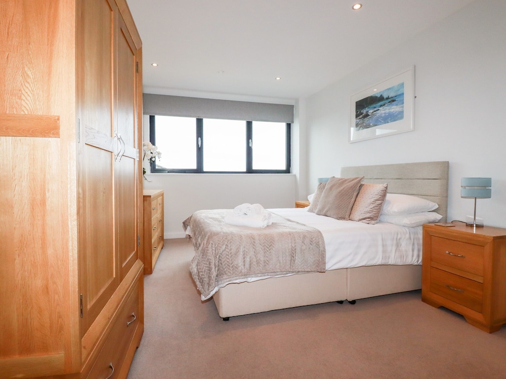 Fistral Pearl