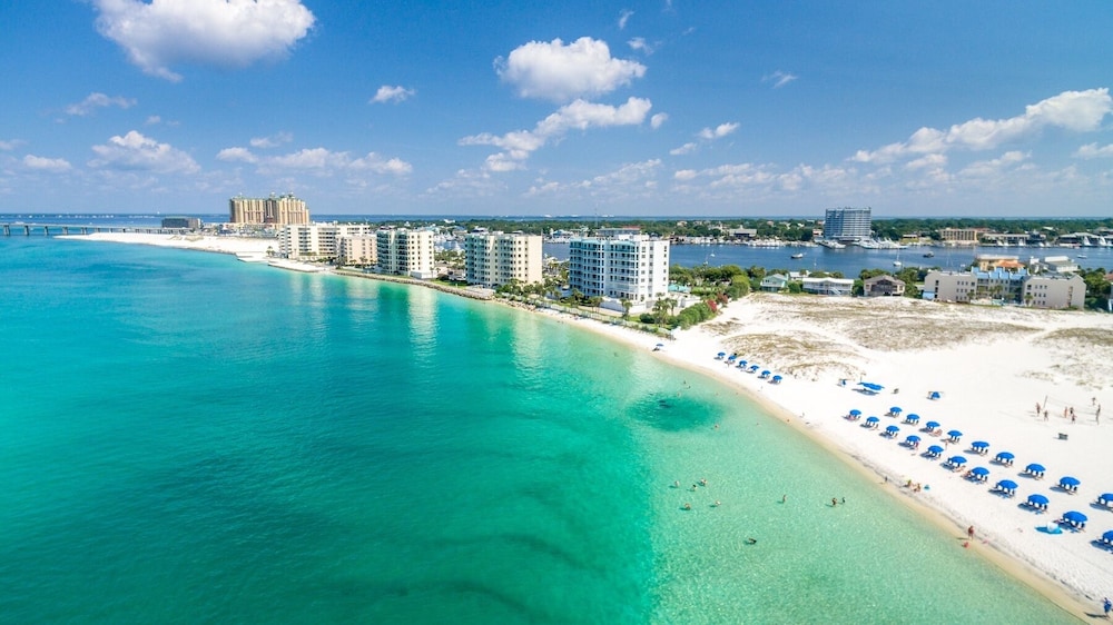 East Pass Towers 305 2 Bedroom Condo by RedAwning