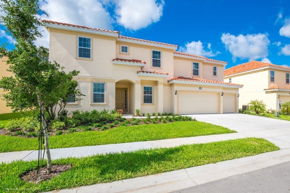 H6112 Beautiful 14 Bedroom 11 Bathroom Resoret - Image 1