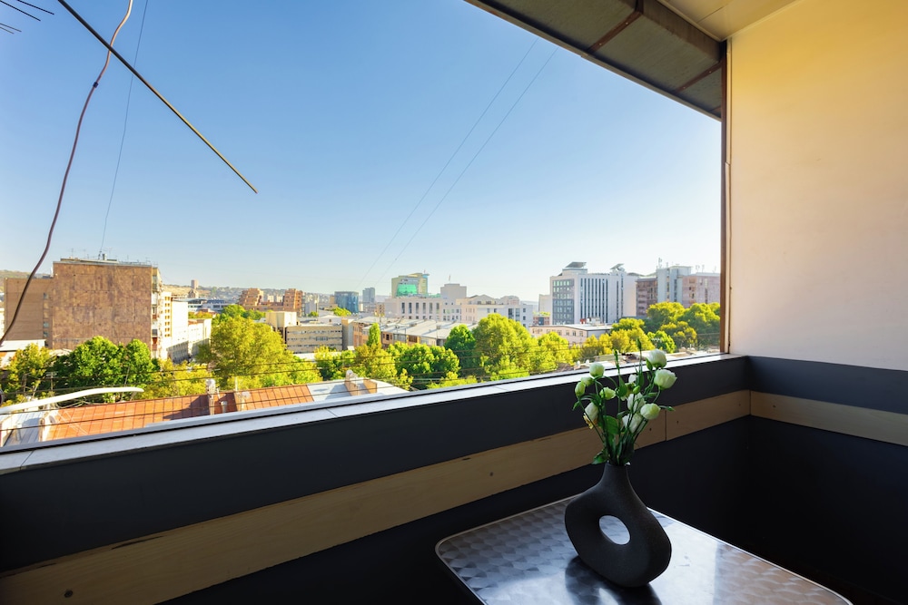 Apartments by Luxe Group KO100