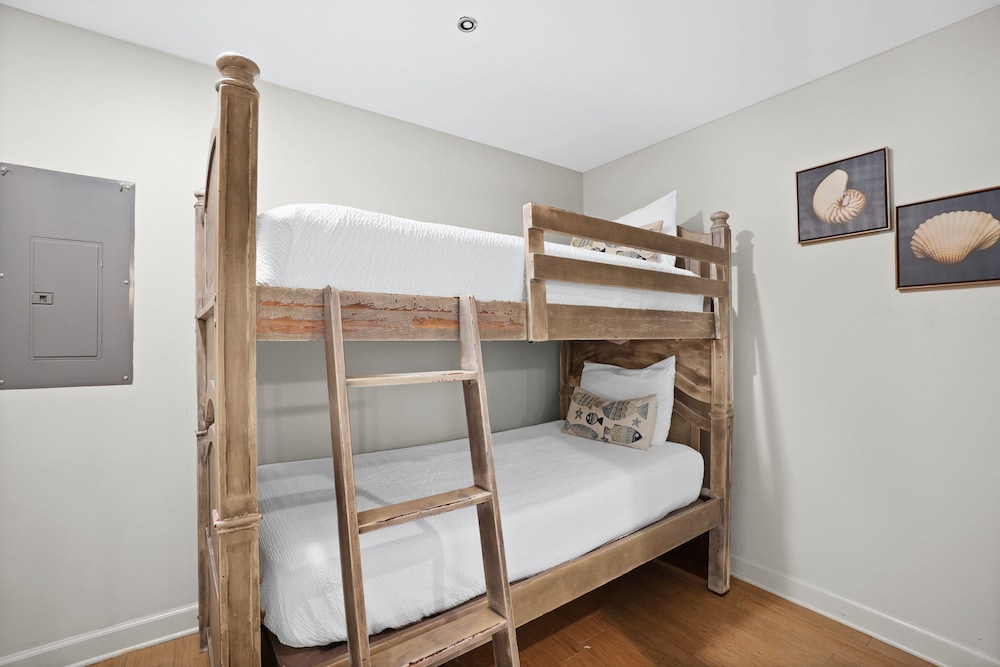 Splash Beach Resort by Panhandle Getaways