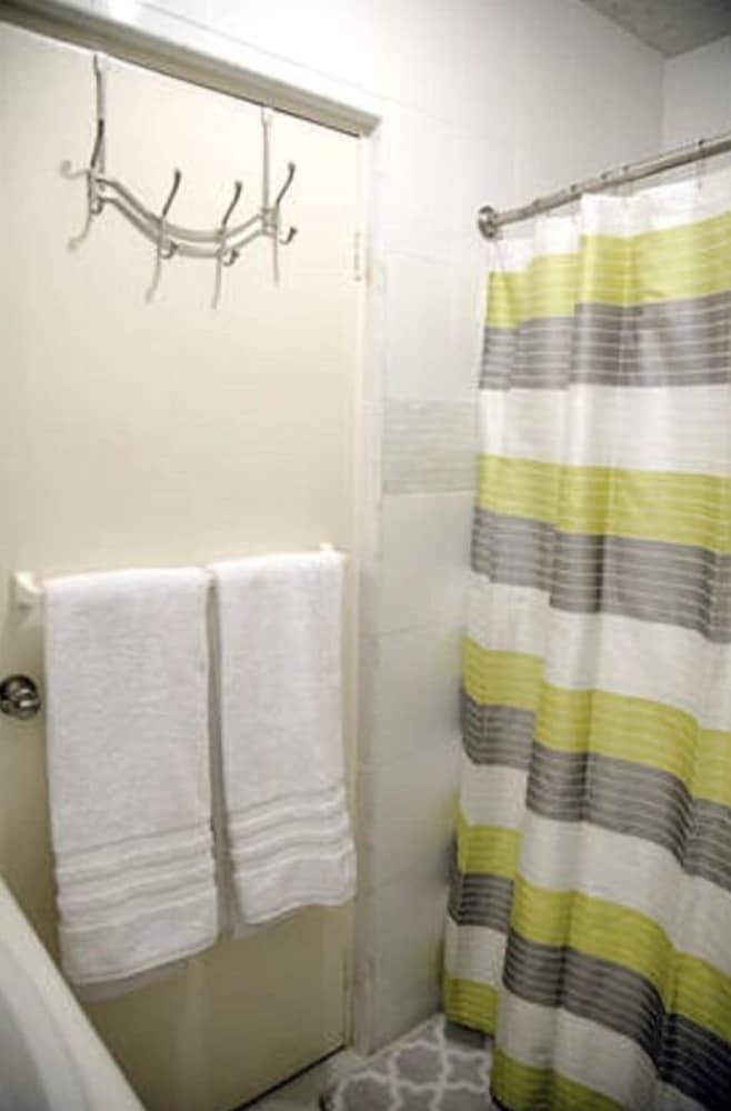 Kingston Town Suite