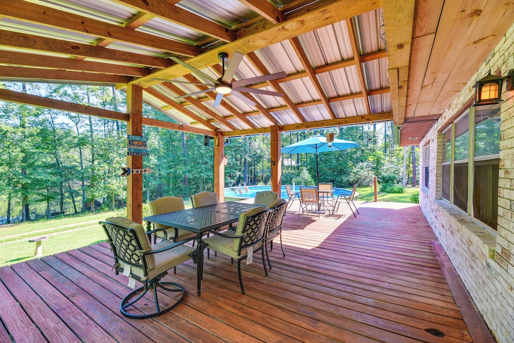 Pool & Deck: Pond-view Getaway in Newnan!