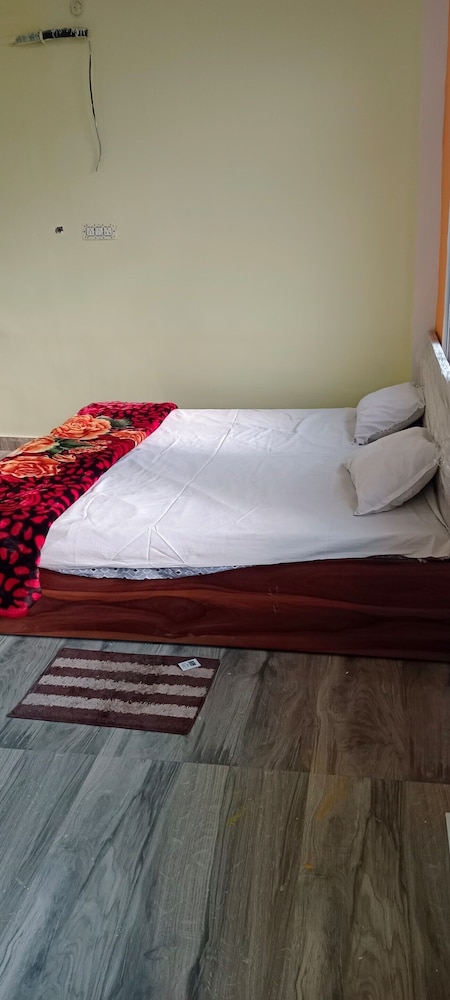 Hotel Putri Palace Mirzapur