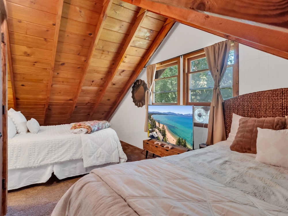 851h Tahoe Classic Cabin Near The Beach 2 Bedroom Cabin