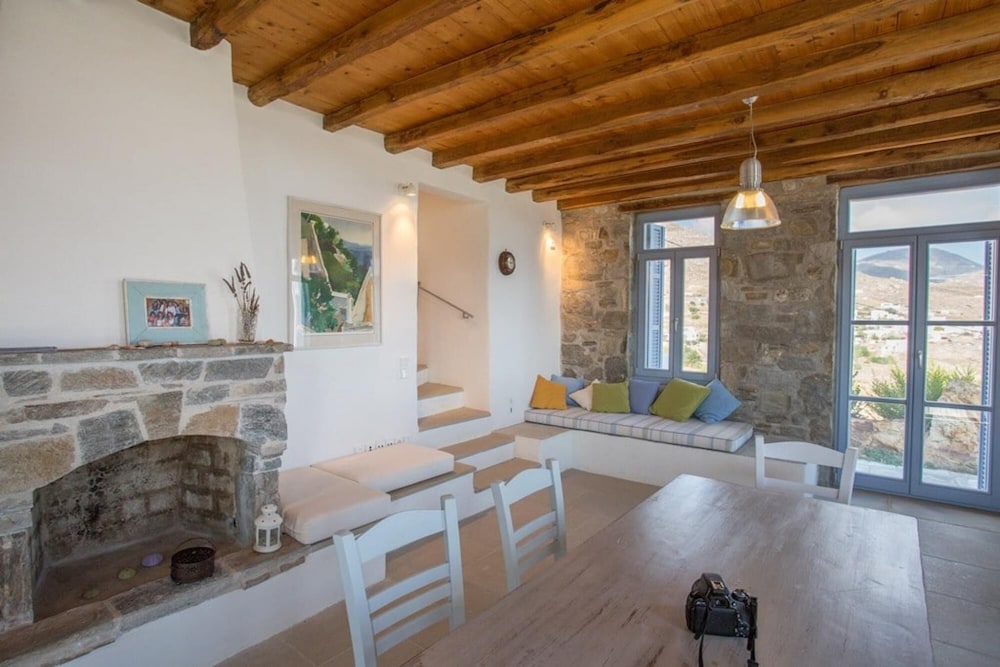 An Amazing Stone Villa-b in Serifos w Shared Pool