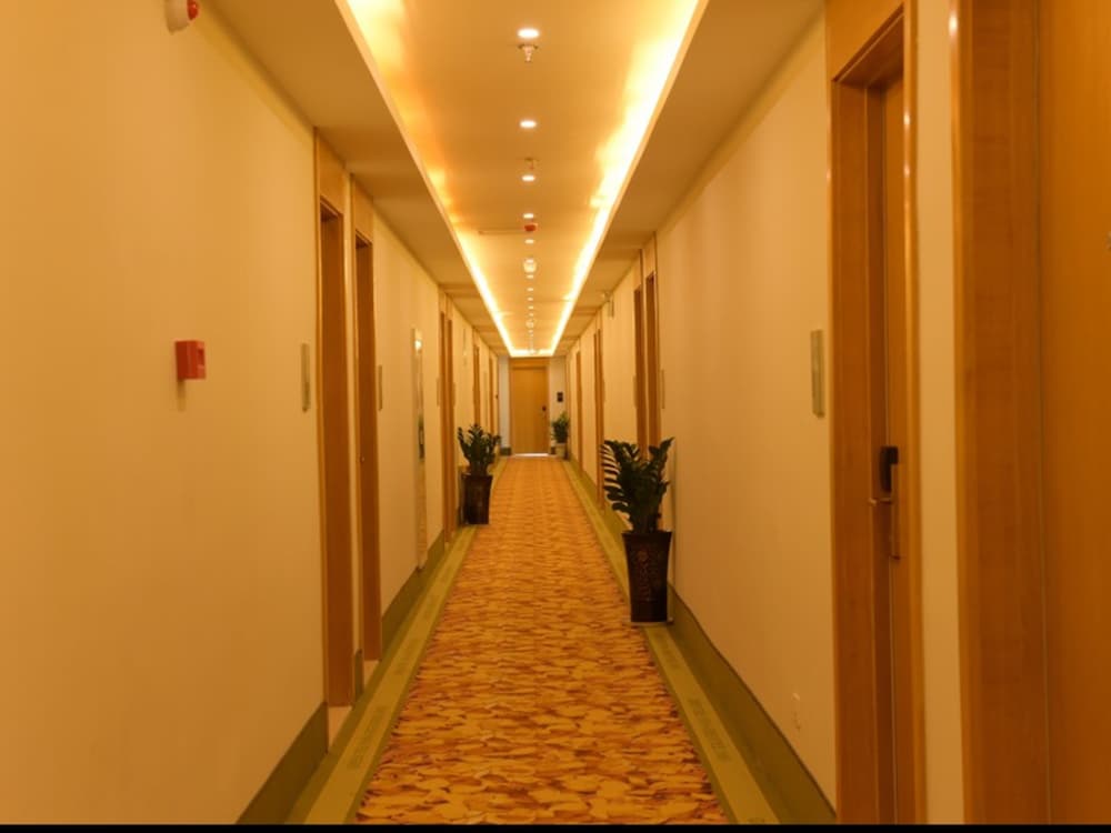 GreenTree AnHui Wuhu Sanshan Development District Express Hotel