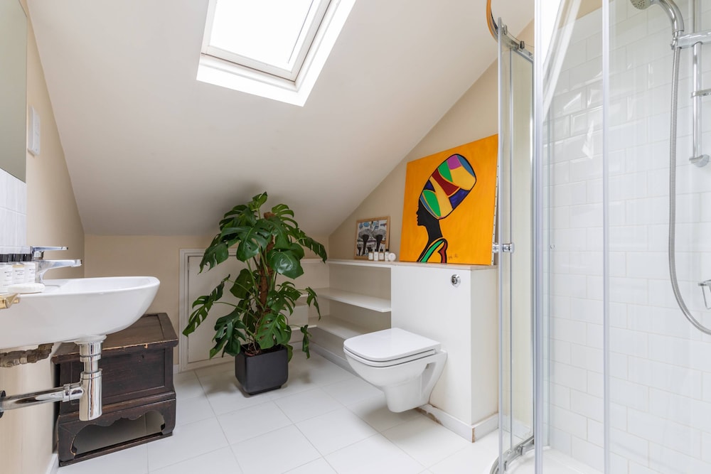 Poplar Grove II by Onefinestay