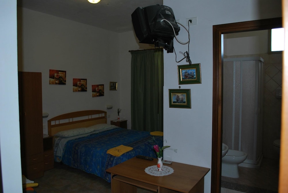 Photo 12