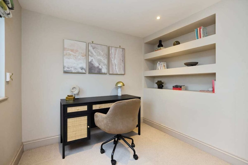 The Harlesden Haven - Stunning 4bdr With Garden
