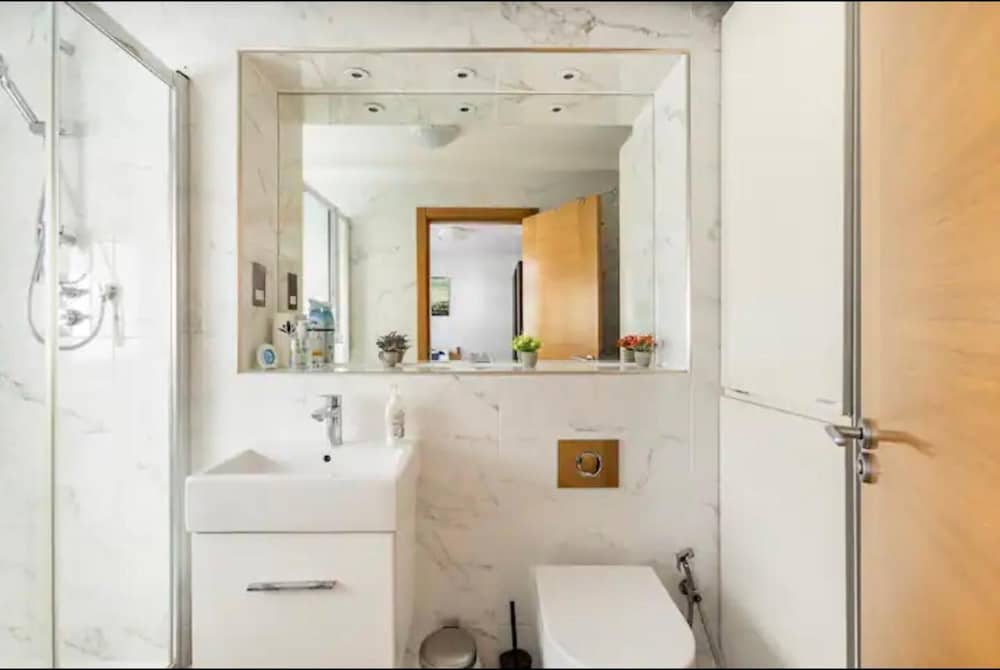Highfield Avenue Cozy Apartment in London