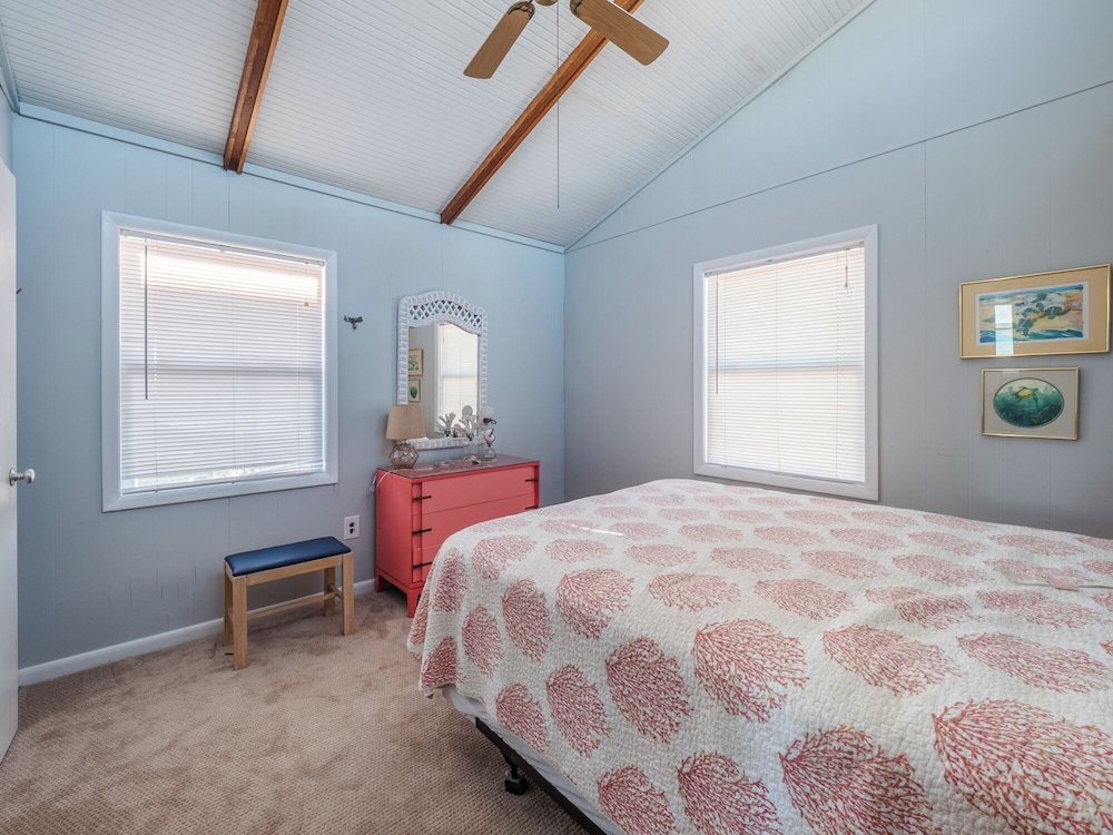 Blue Crab by Topsail Realty