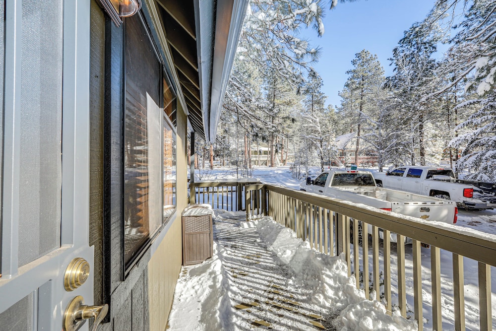 Munds Park Cabin w/ Deck & Fire Pit: Walk to Trail view 5