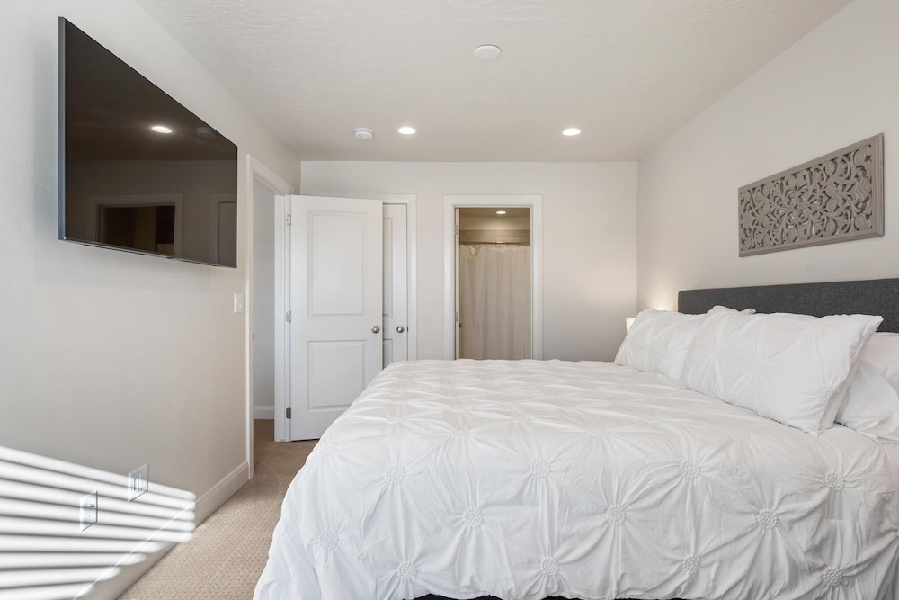 Holiday Hideaway 5 Bedroom Townhouse