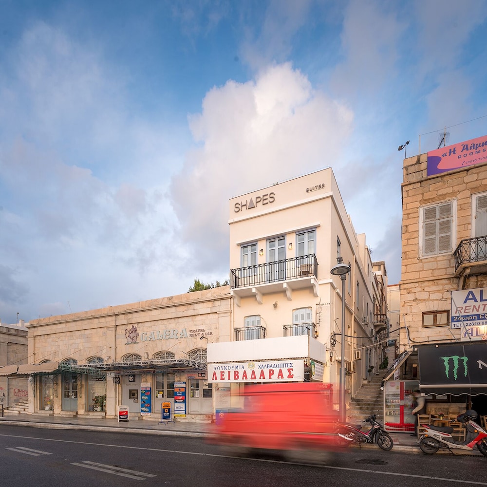 Hotel Shapes Luxury Suites