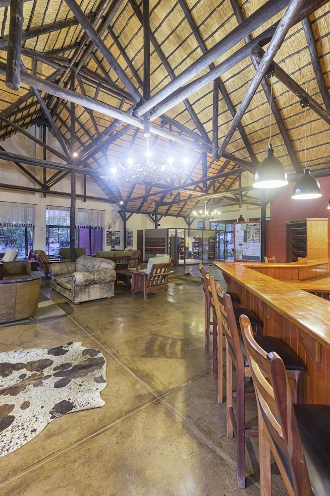 Hobatere Lodge