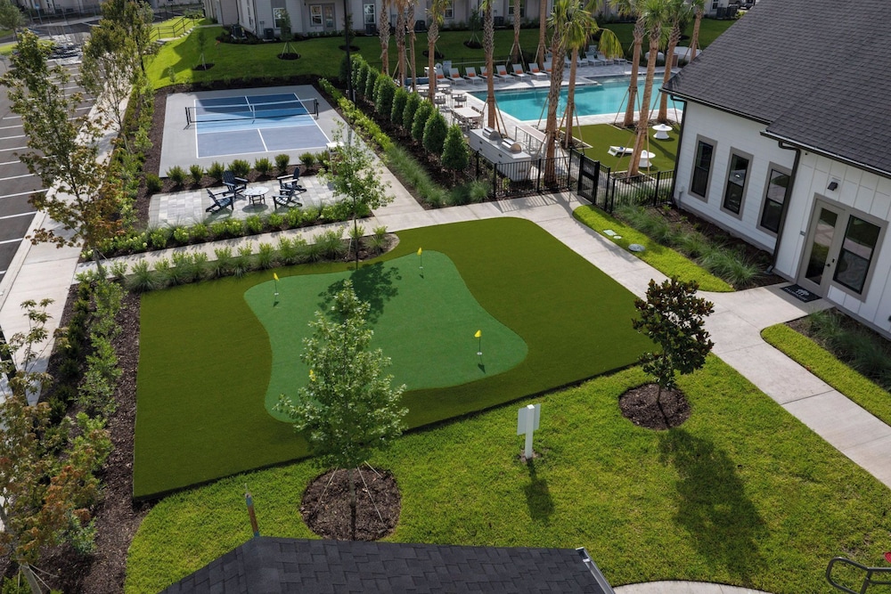 Landing Apartments Rolling Hills