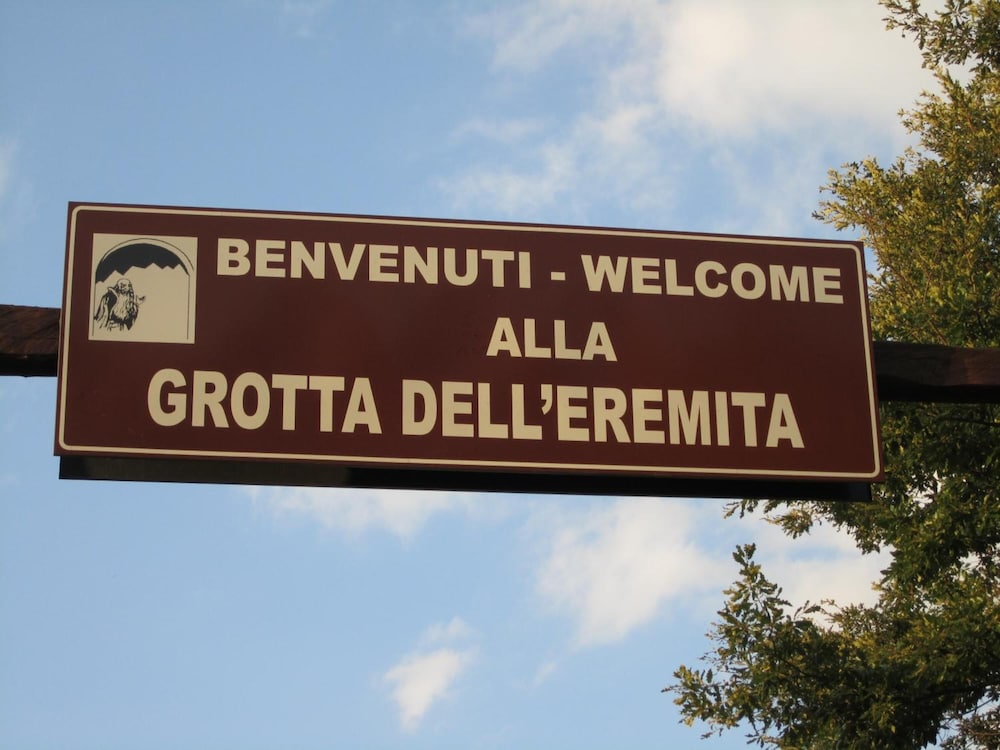 Agriturismo Grotta Dell'Eremita