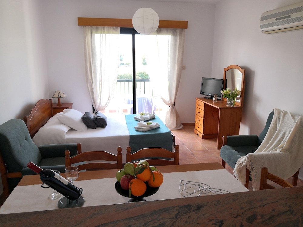 Photo 99
