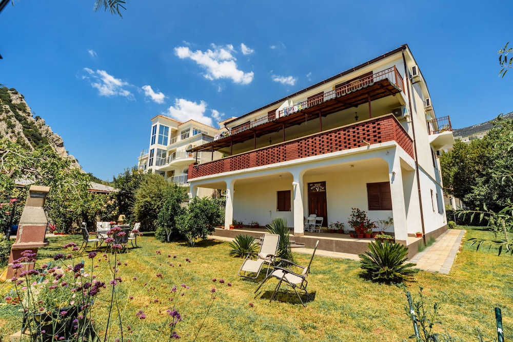 Apartments Viktorija