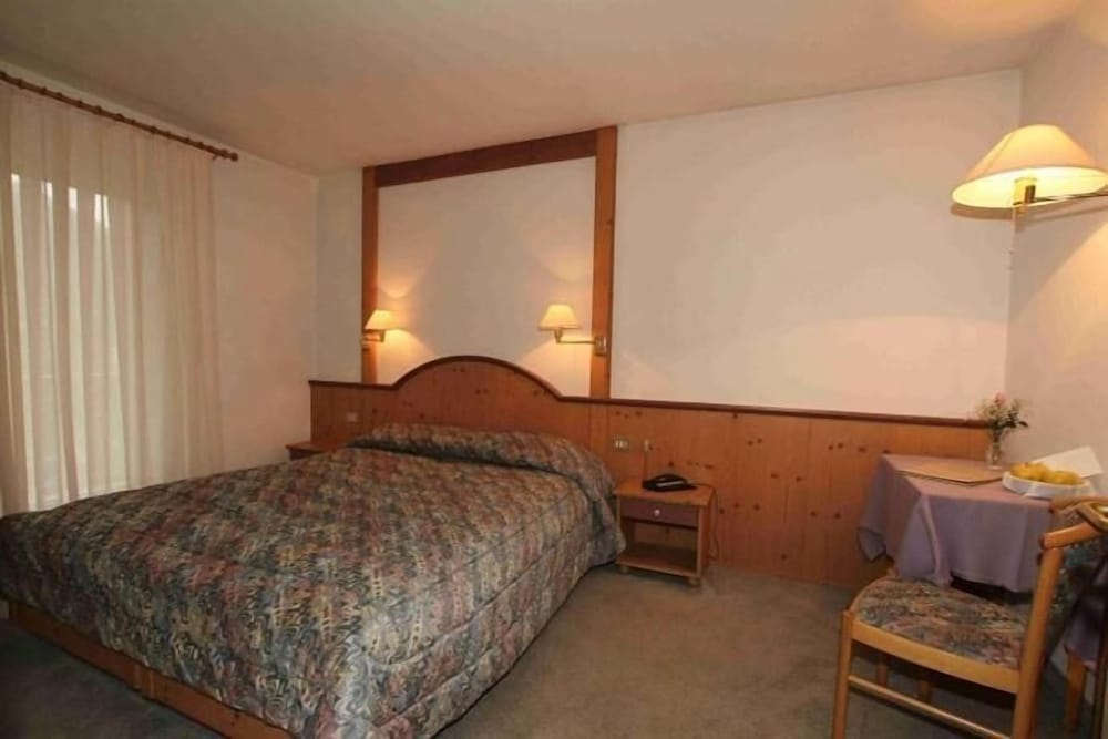 HOTEL VILLA ROSA