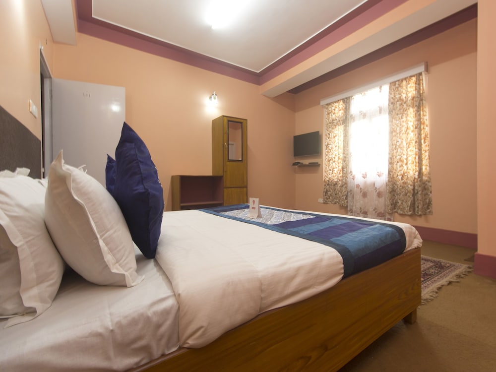OYO 10586 Hotel Tulip Residency