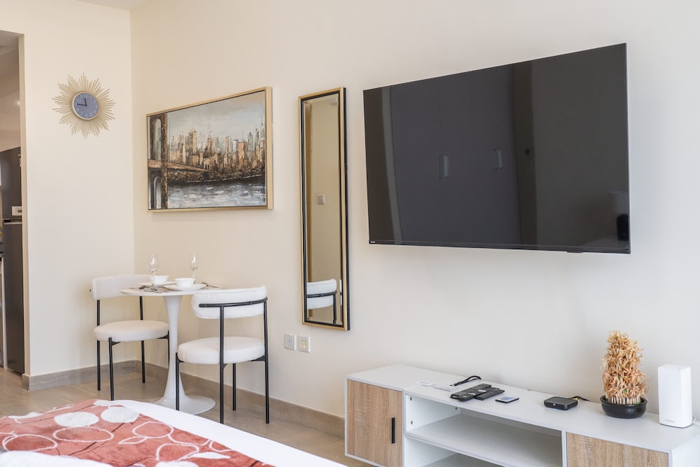 An Extraordinary Studio in Jumeirah Village Circle