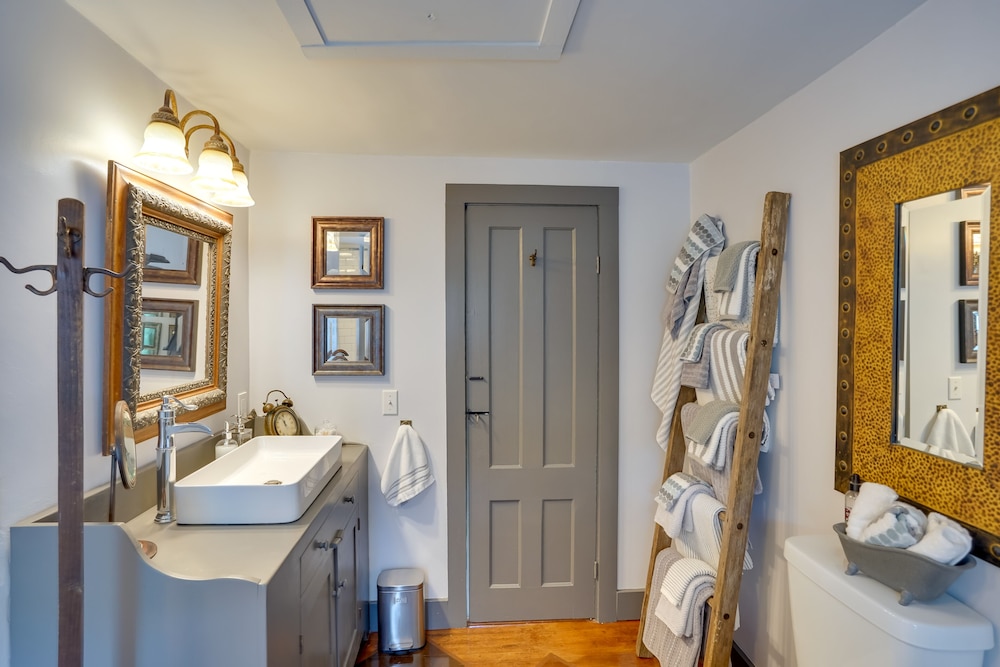 12-acre Vacation Rental in the Berkshires!