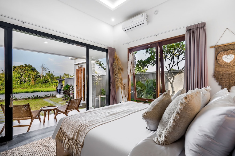 Villa Grateful by Alfred in Bali - Stunning 2BR Dream Villa With Ricefield View