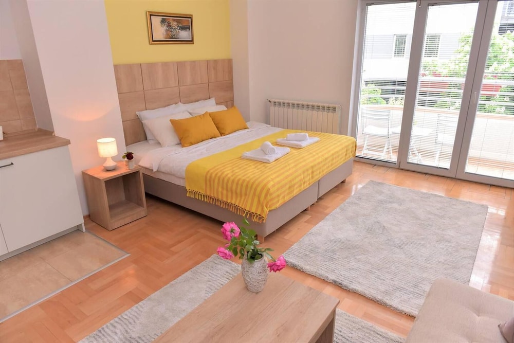 Unique Apartment Leninova view 4