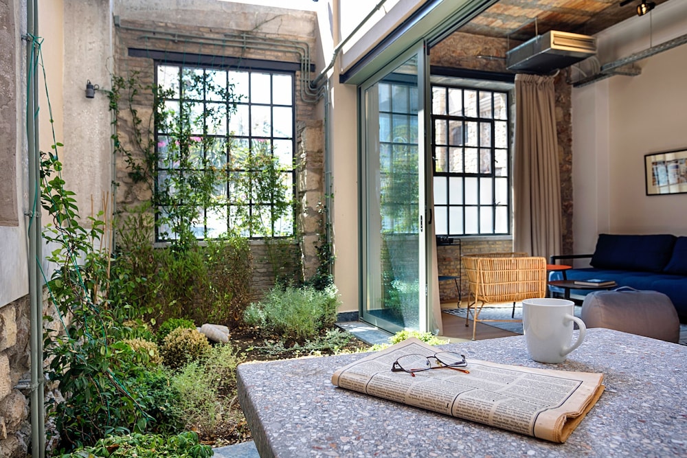 The Foundry Suites