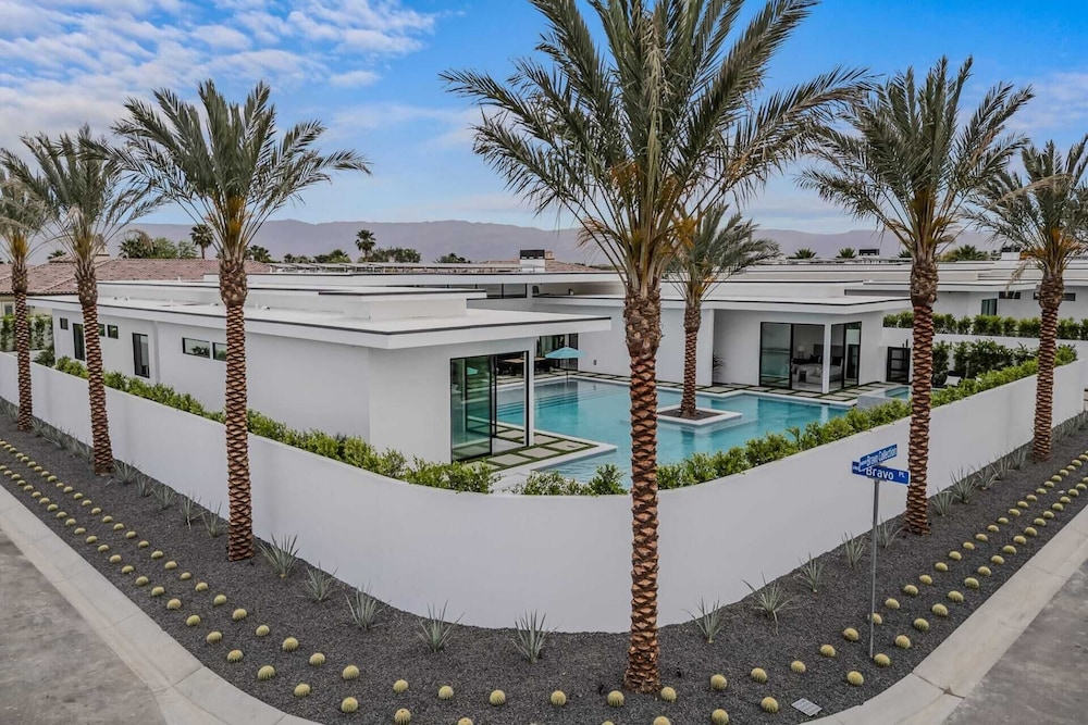 Villa Sleeps 17 w/ Pool, Firepit, Putting Green Bravo Villa 3 by Avantstay