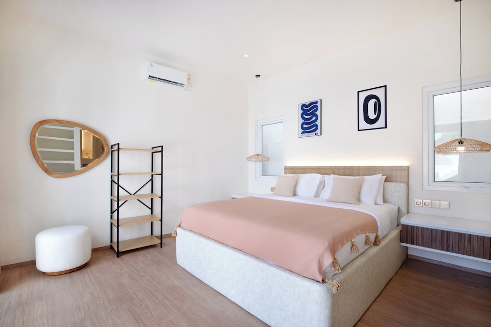 Villa Bora Berawa