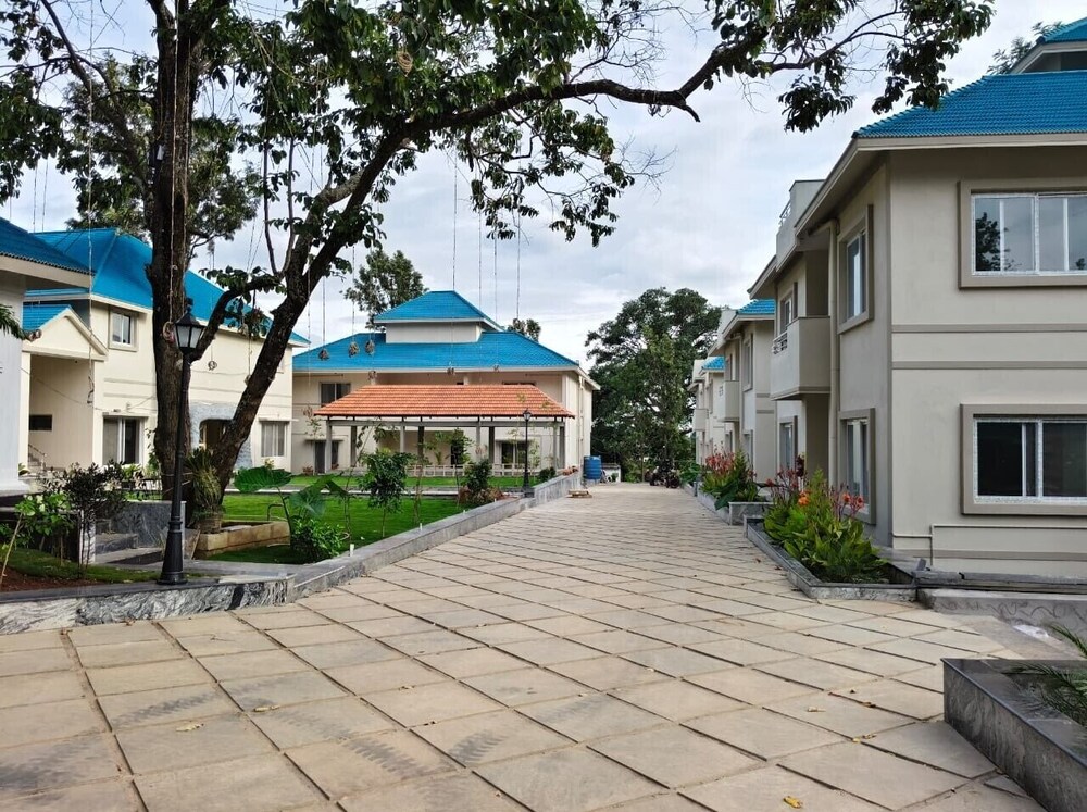 MSB Silver Spring Resort