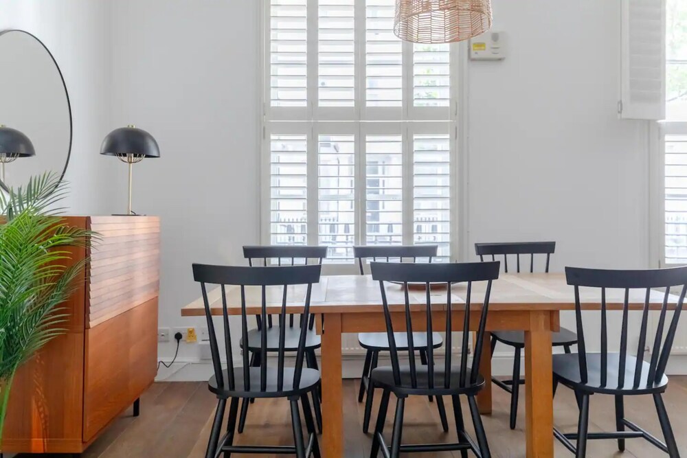 Beautiful & Modern 3 Bedroom Flat - Pimlico!