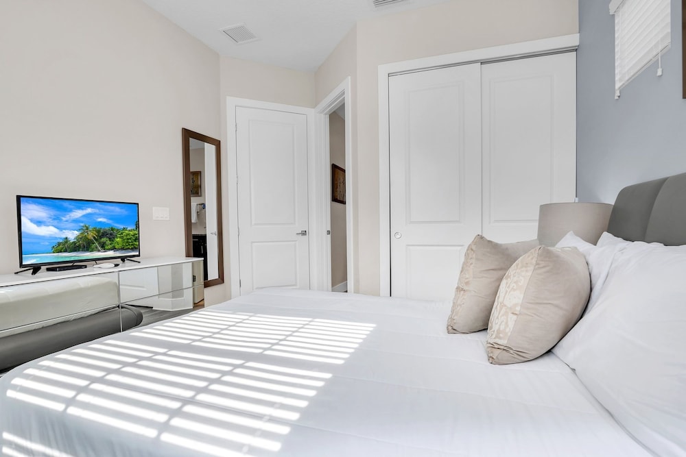 5 BR 6 Full BA Villa 5min Disney BBQ Hot Tub, Zdjęcie 31