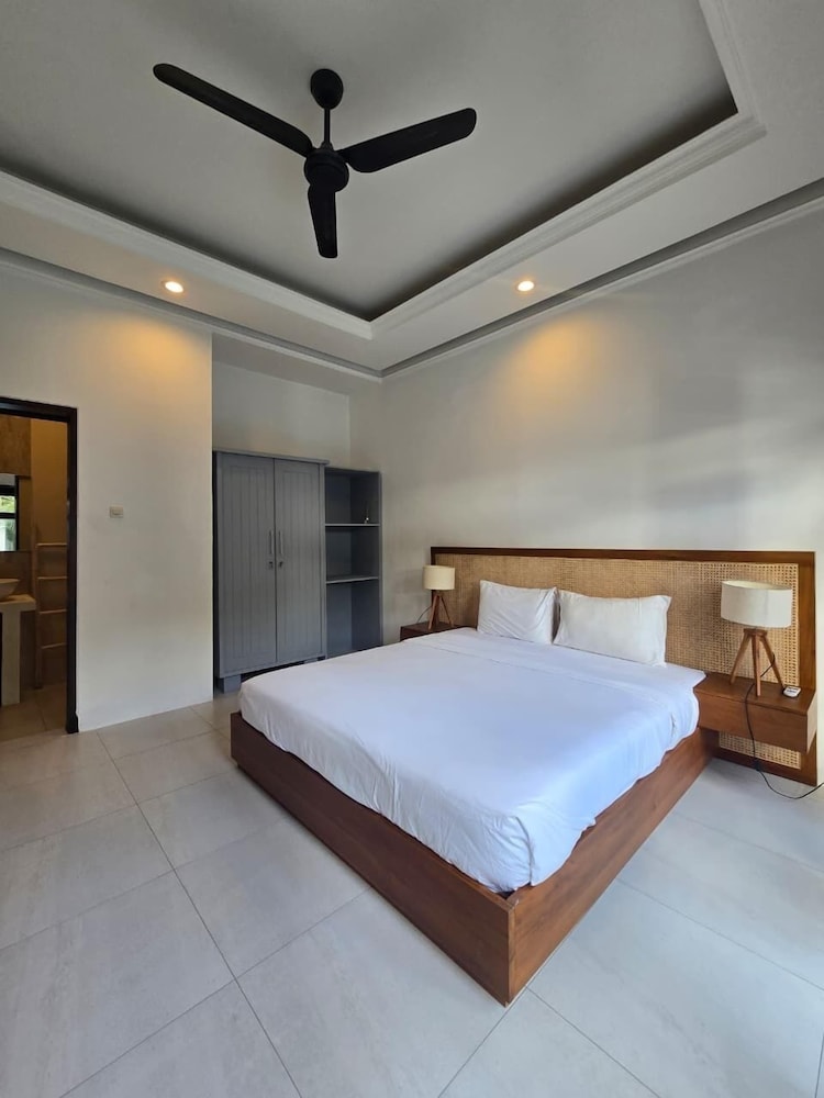 Villa Aura