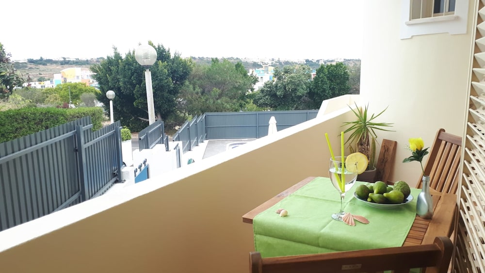 Marina Vila Apartment With Pool