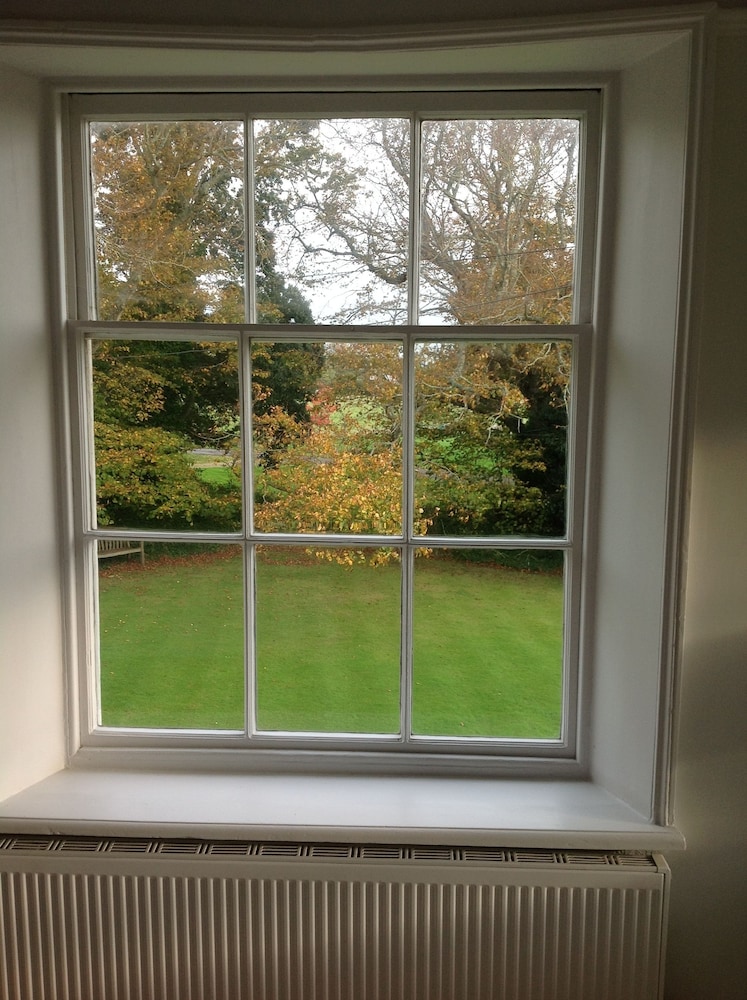 Chichester Vacations - Bolt Hole Earnley - Property Image 7