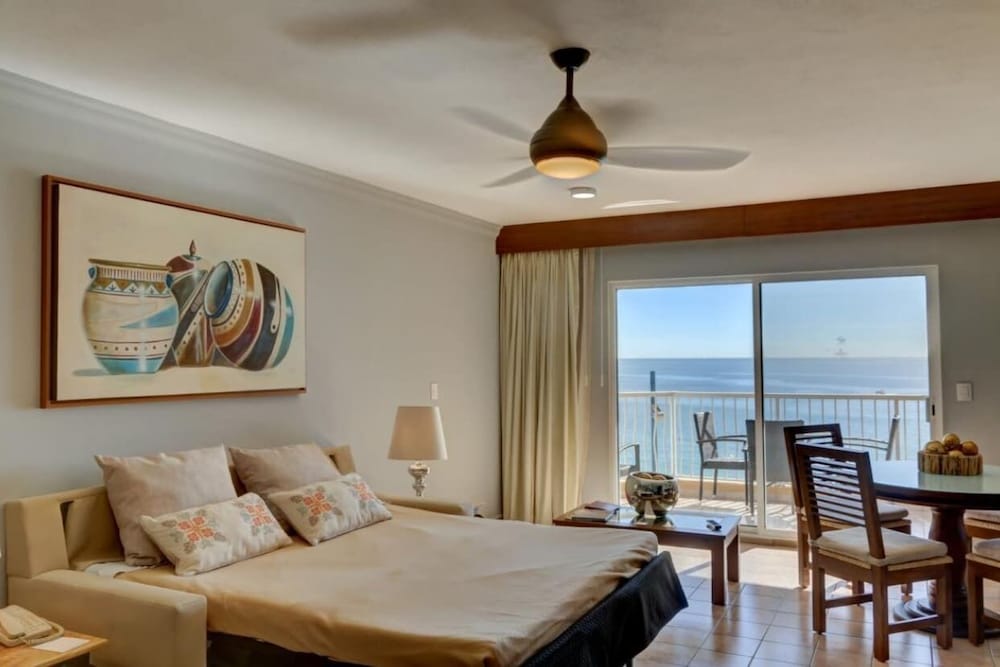 2BR Del Palmar Cabo Luxury Resort view 4