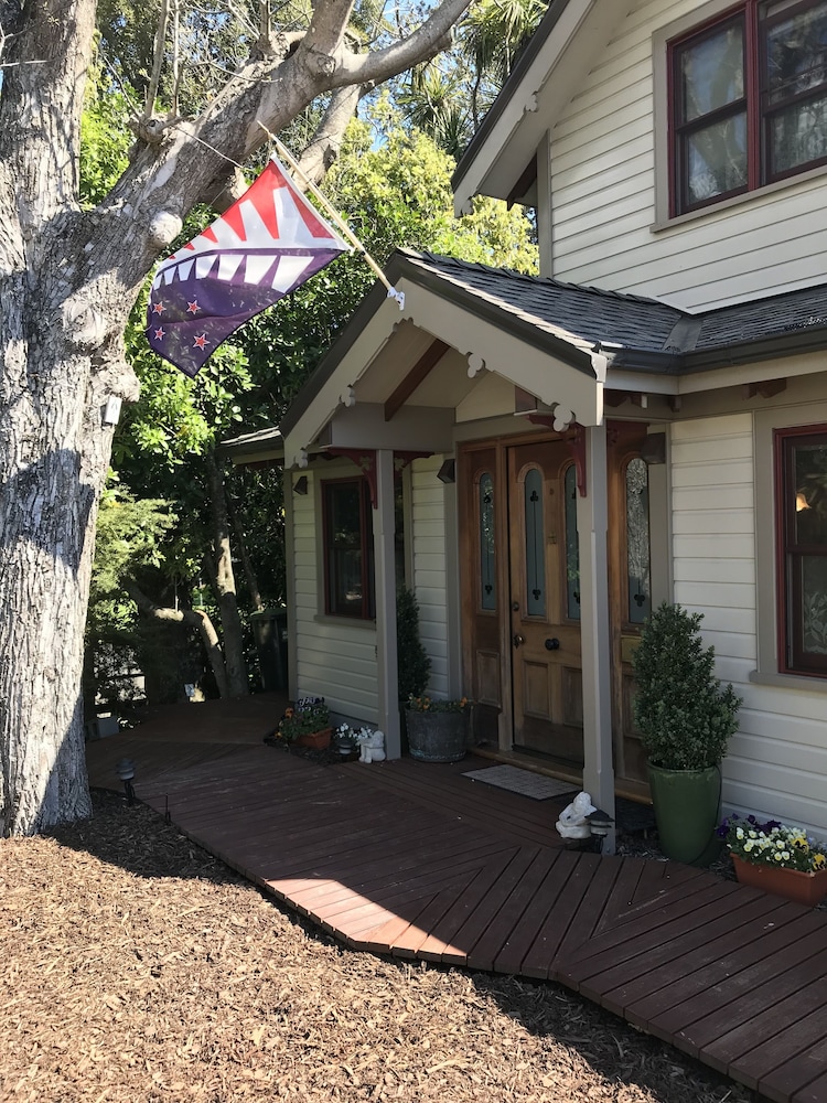 Baywick Inn