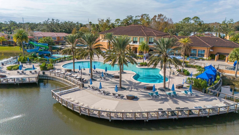Cozy 3BR Regal Oaks Close to Disney
