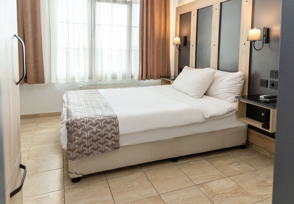 Galley Hotel
